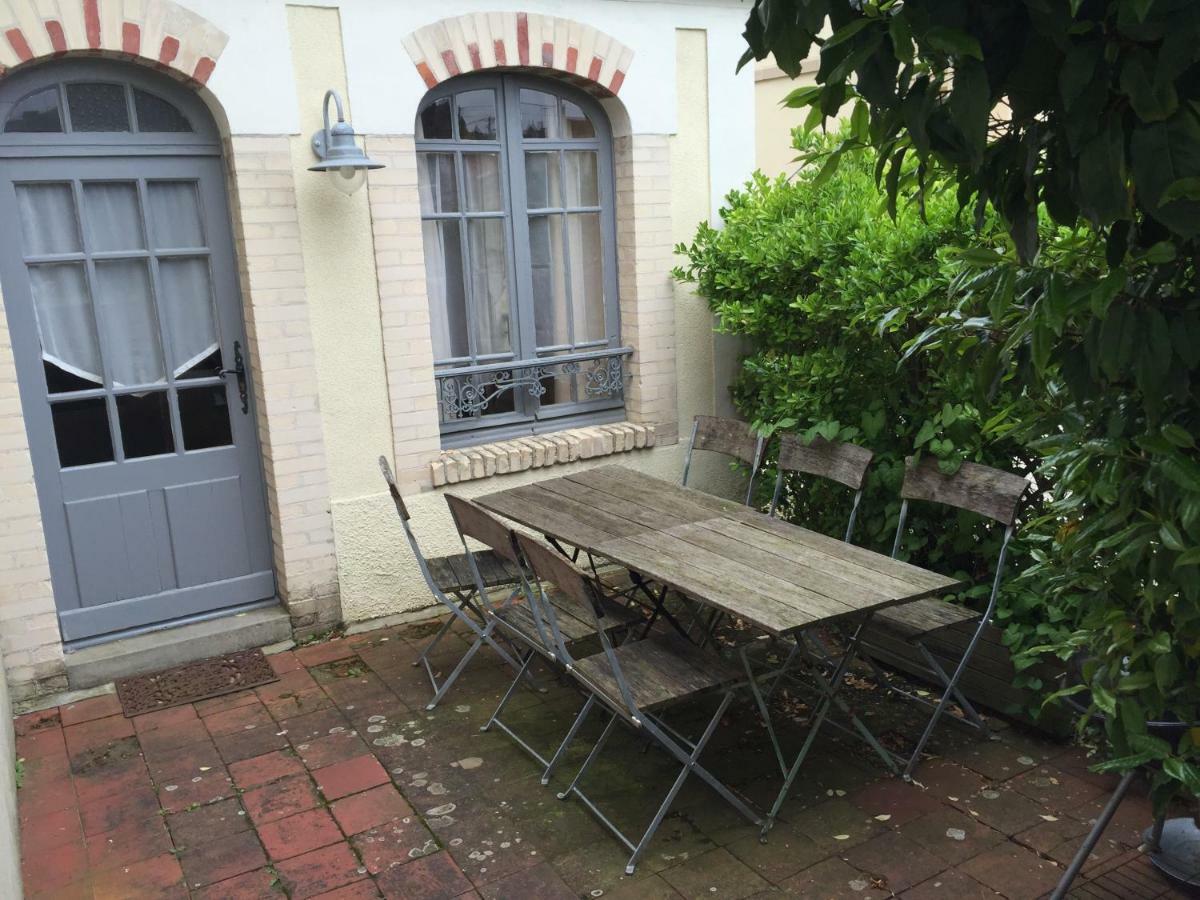 Gite De La Tour Saint-Aubin-Sur-Mer  Exterior foto